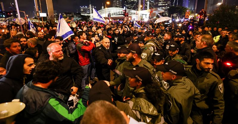 以色列人集会反对极右翼内塔尼亚胡政府
