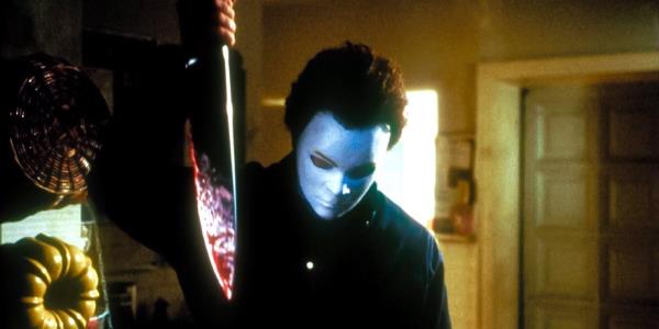 Halloween H20 Michael Myers with a knife covered in blood